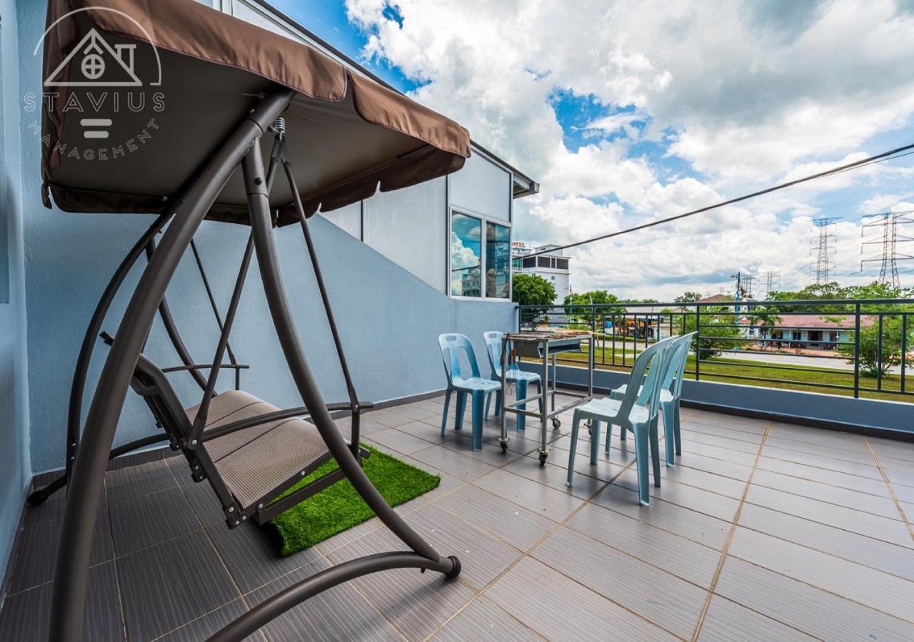Holiday home 14pax 4br Double Storey House