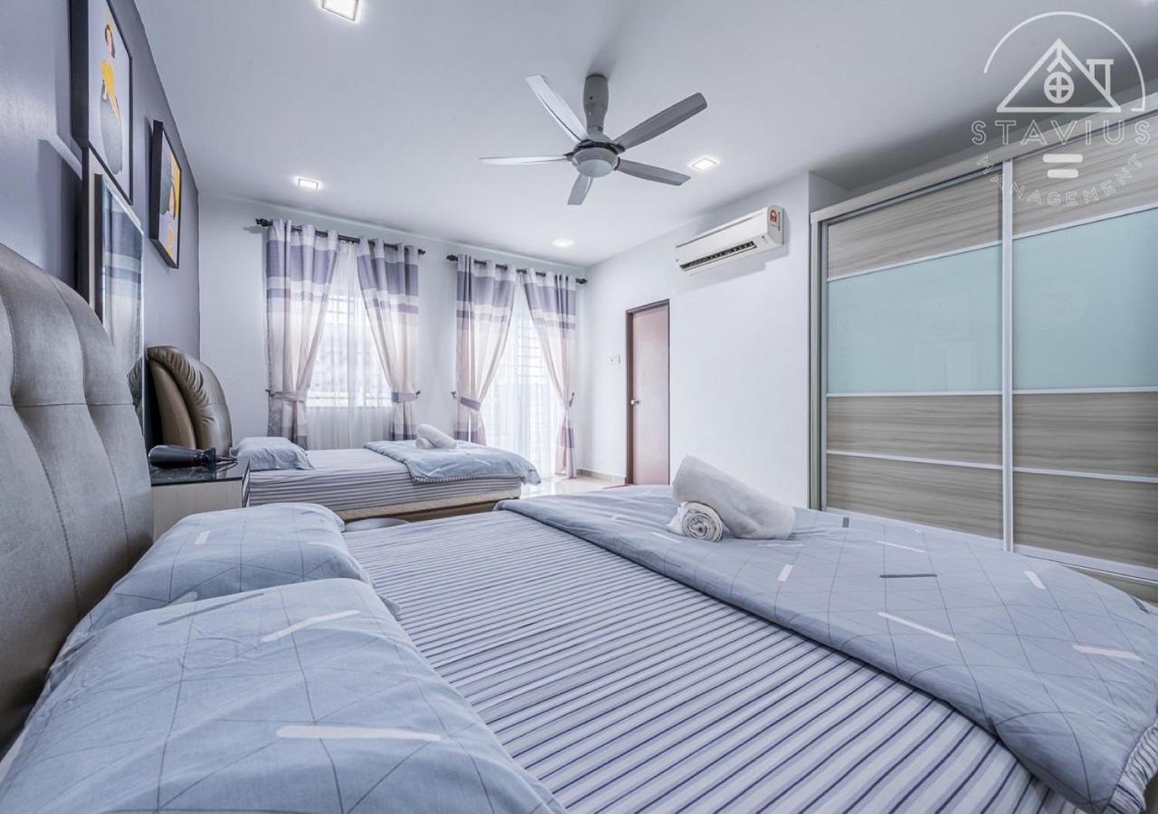 Holiday home 14pax 4br Double Storey House Port Dickson